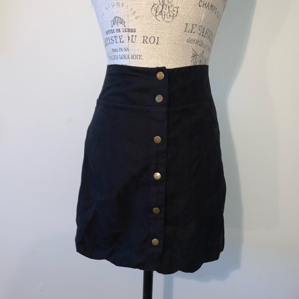 Black skirt
